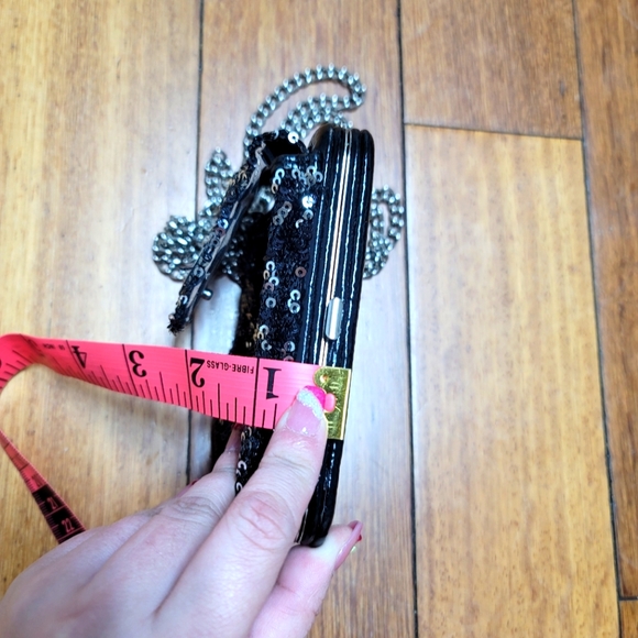 Nine West Sequins Chain Walllet - Picture 8 of 8